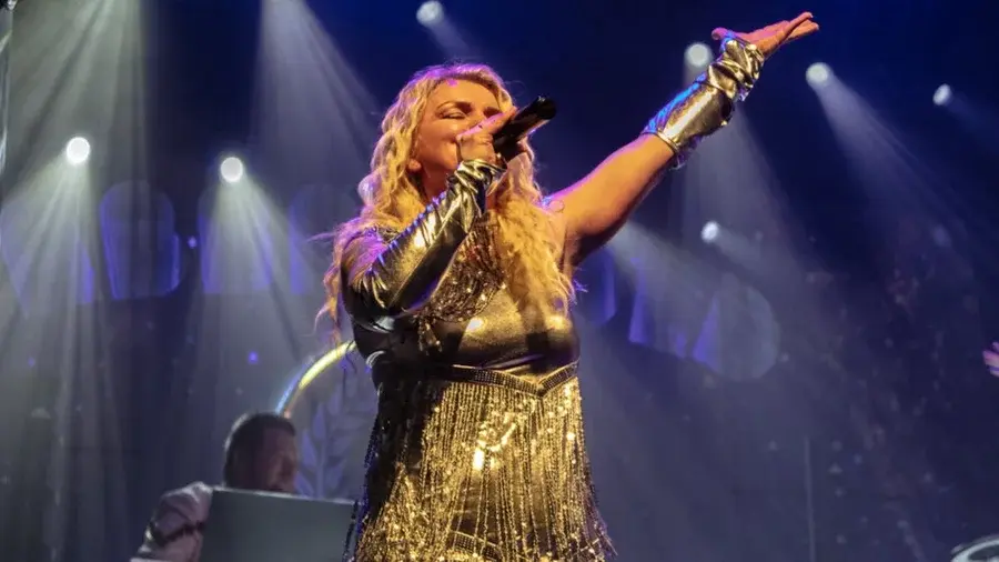 Gold: abba gold tribute i vejlgårdshallen