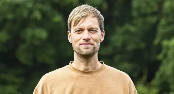 Lovsangskoncert med Arvid Asmussen og orkester